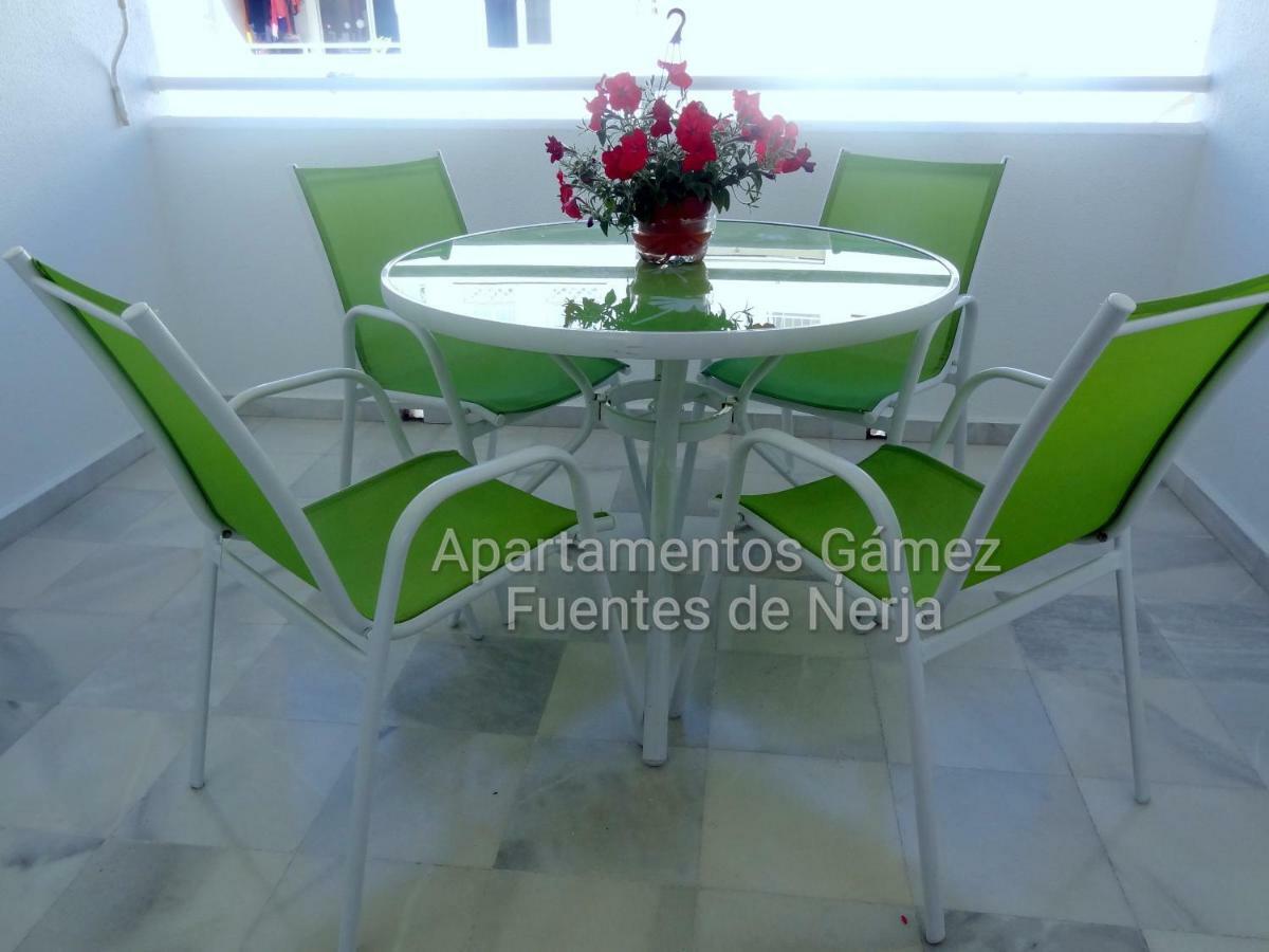 Fuentes De Nerjaアパートメント エクステリア 写真